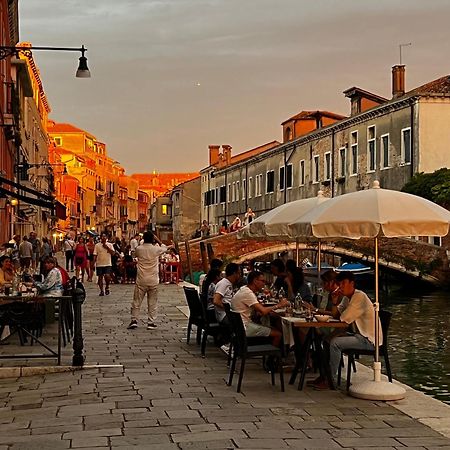 Tintoretto 1 Con Terrazza Sopra Il Tetto, 3 Bagni, 3 Grandi Camere Da Letto, Super Nuovo Velence Kültér fotó